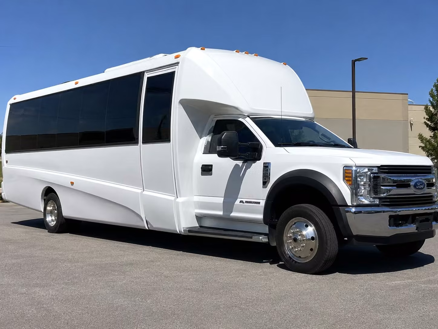 20 passenger minibus