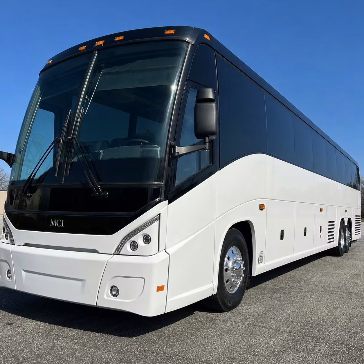 bus rental options for pasadena trips