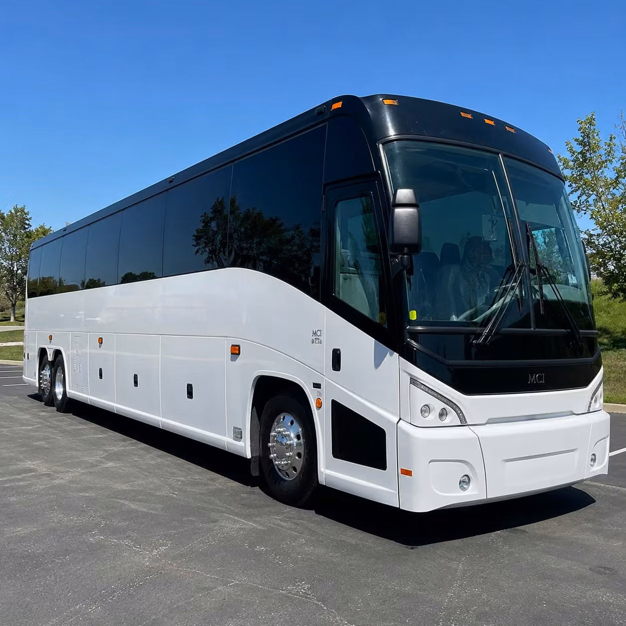 charter bus and shuttle transportation for rose bowl events and game days