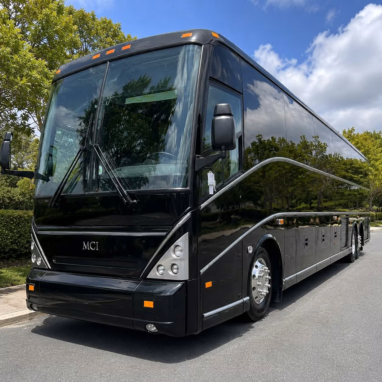 charter buses for large concert groups heading out of pasadena