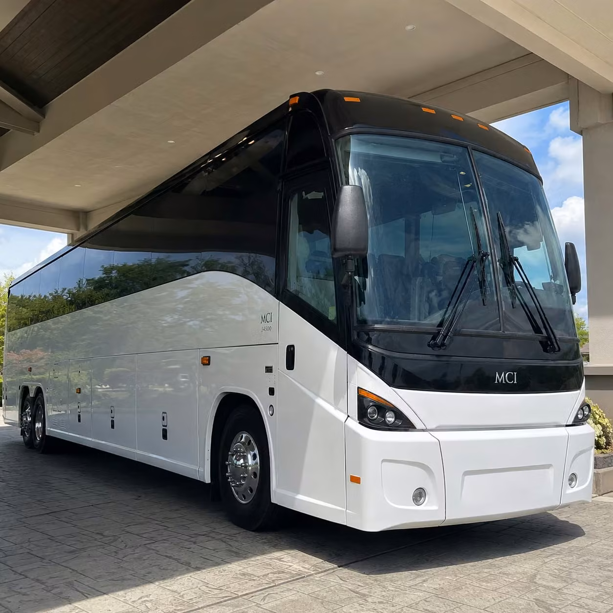 pasadena groups rely on charter buses for lax airport transfers