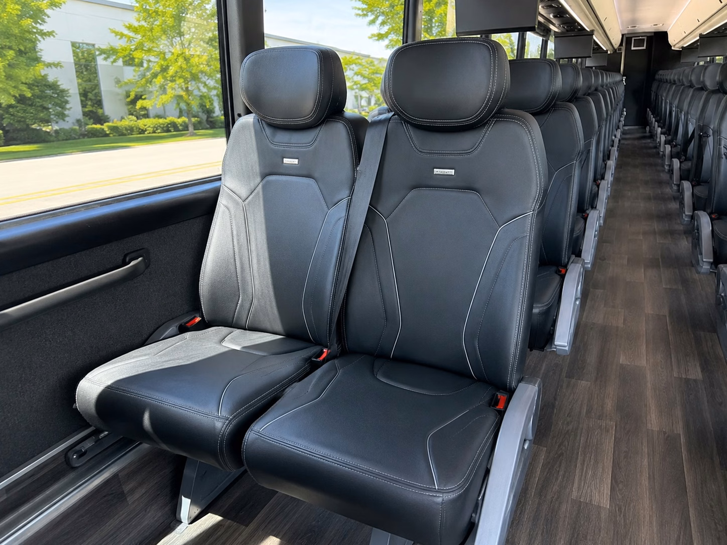 rose bowl game day shuttle bus rentals in pasadena california